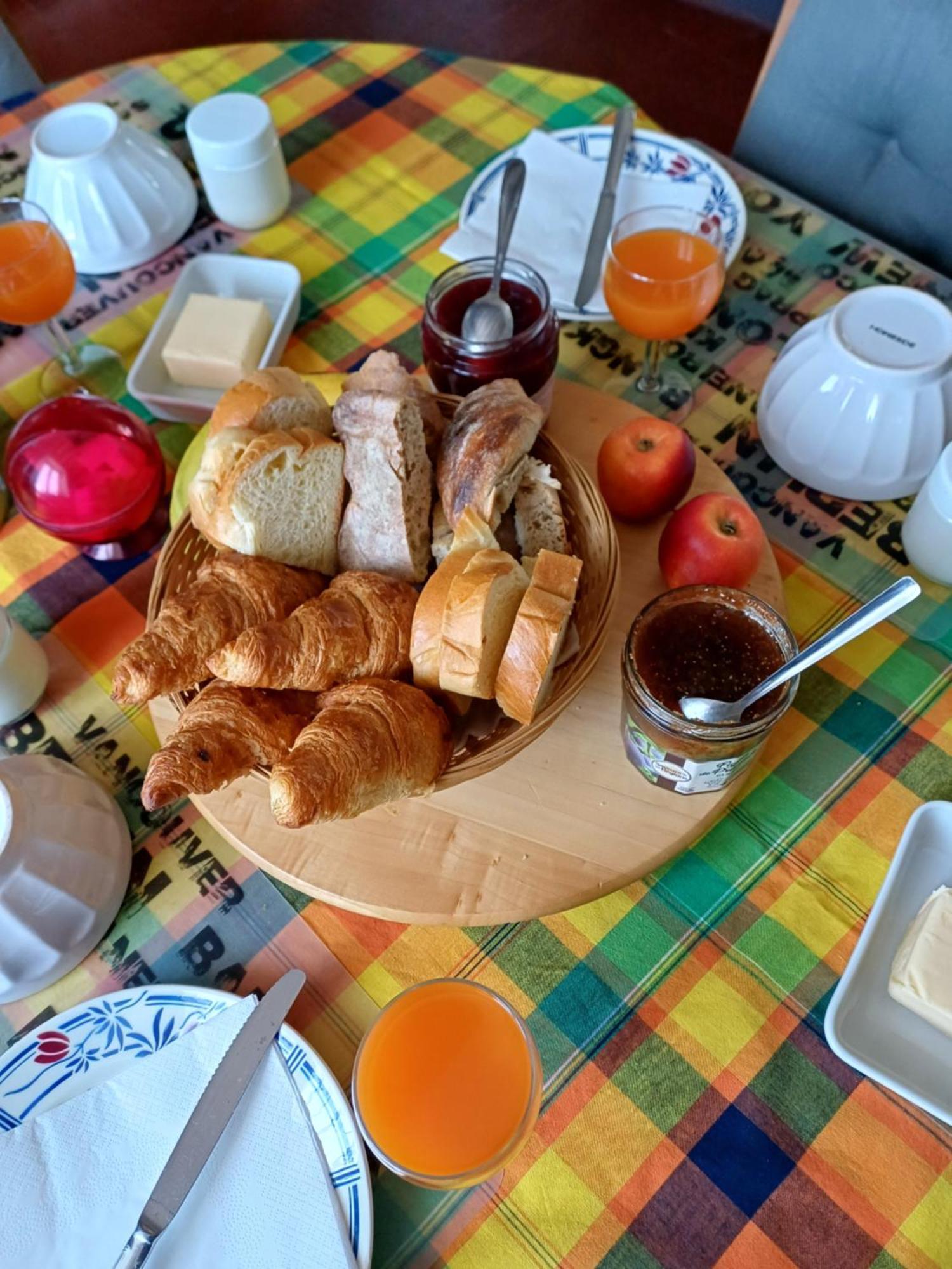 Aline Et Dim Bed & Breakfast Mereville  ภายนอก รูปภาพ